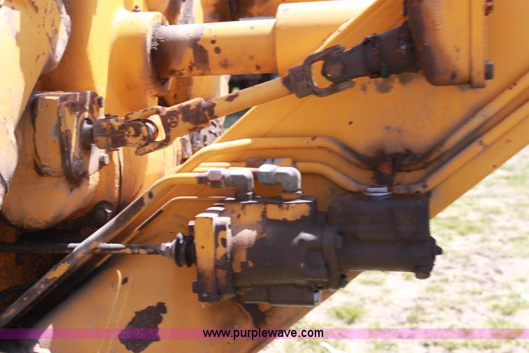 image for item D5030 Allis-Chalmers M100B motor grader
