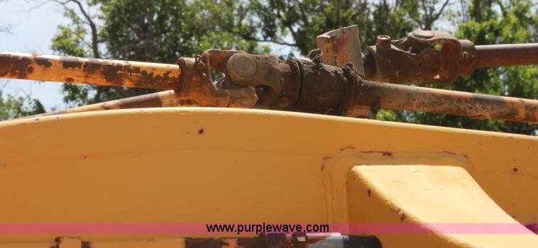 image for item D5030 Allis-Chalmers M100B motor grader