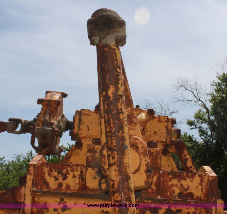 image for item D5030 Allis-Chalmers M100B motor grader