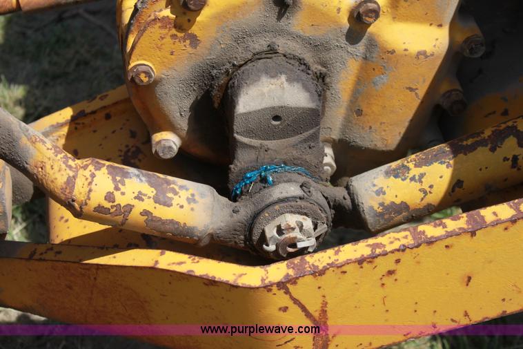 image for item D5030 Allis-Chalmers M100B motor grader