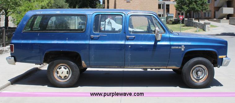image for item D5036 1983 Chevrolet Suburban K20 Custom Deluxe SUV