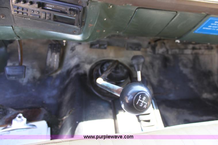 image for item D5036 1983 Chevrolet Suburban K20 Custom Deluxe SUV