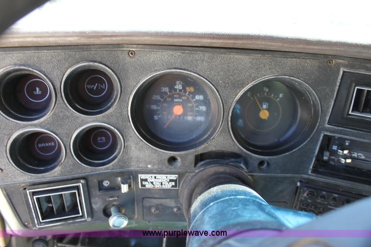 image for item D5036 1983 Chevrolet Suburban K20 Custom Deluxe SUV