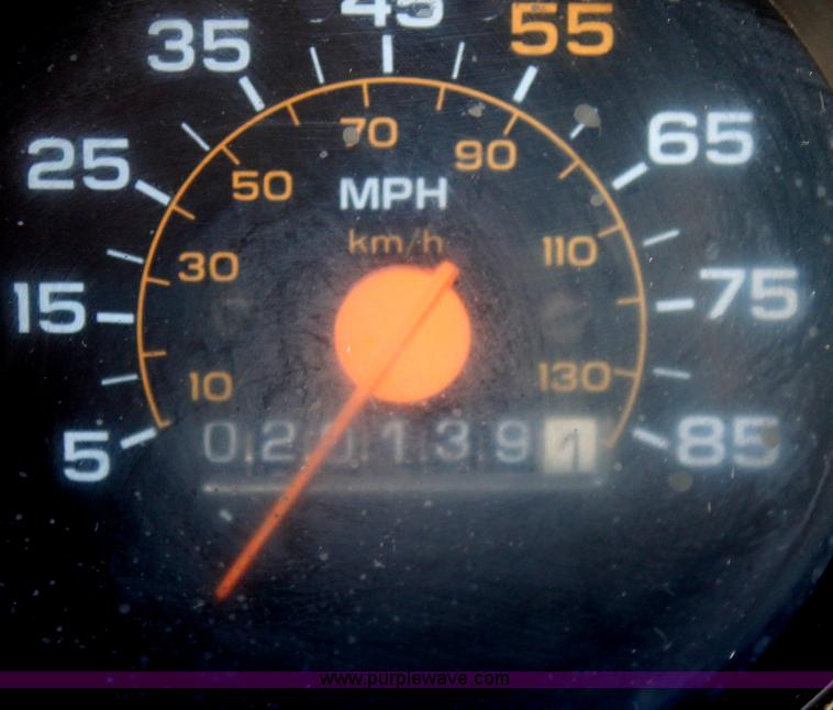 image for item D5036 1983 Chevrolet Suburban K20 Custom Deluxe SUV