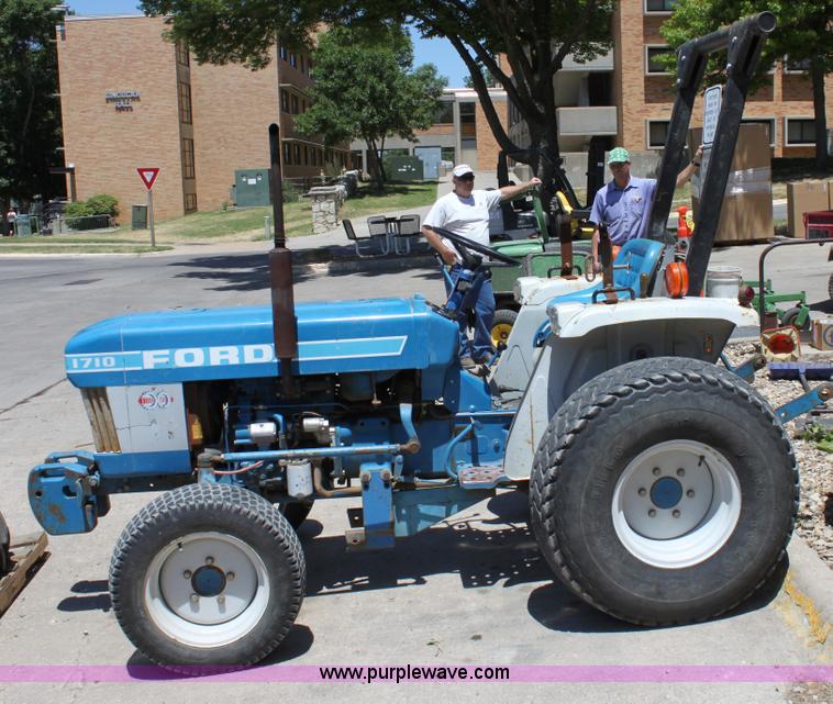 image for item D5038 Ford 1710 tractor