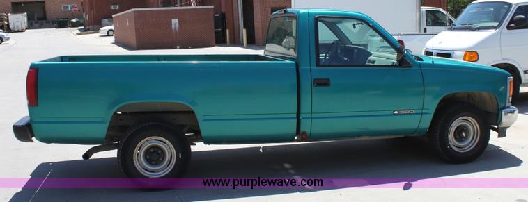 image for item D5046 1994 Chevrolet 1500 pickup truck