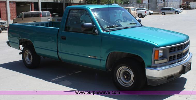 image for item D5046 1994 Chevrolet 1500 pickup truck