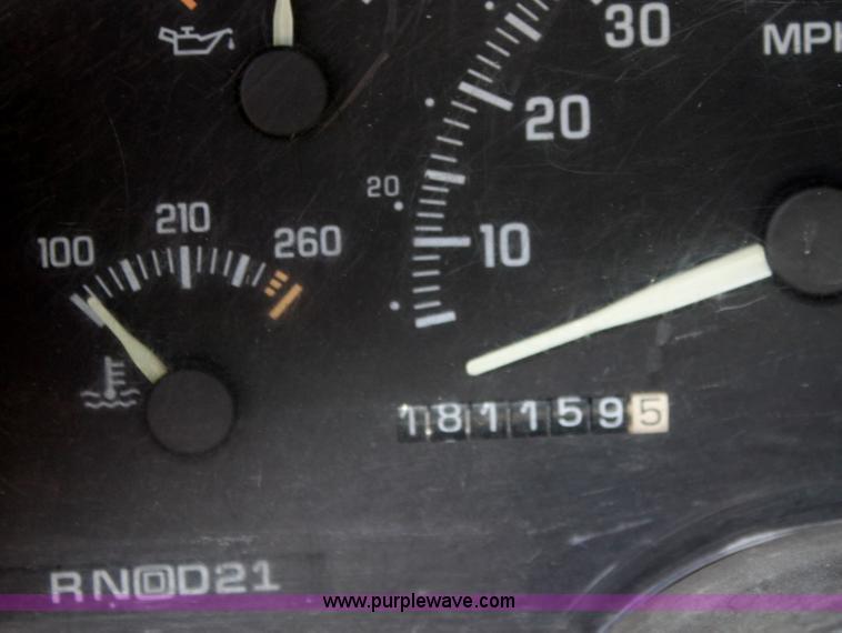 image for item D5046 1994 Chevrolet 1500 pickup truck