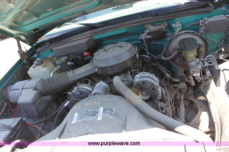 image for item D5046 1994 Chevrolet 1500 pickup truck