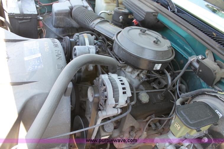 image for item D5046 1994 Chevrolet 1500 pickup truck