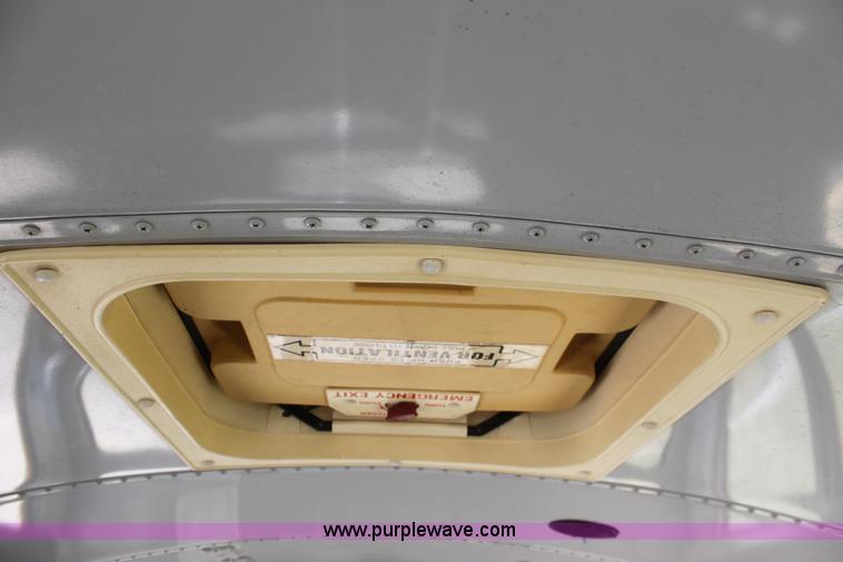 image for item D5048 1995 International 3800 Thomas Built school bus