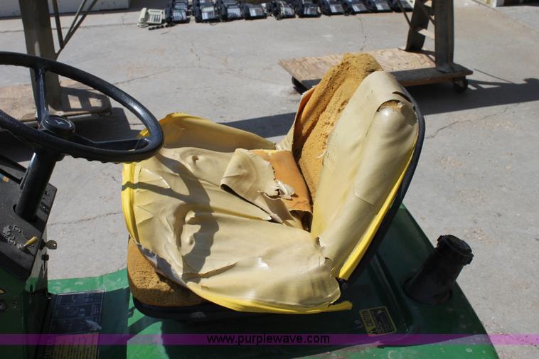 image for item D5056 John Deere 318 lawn mower