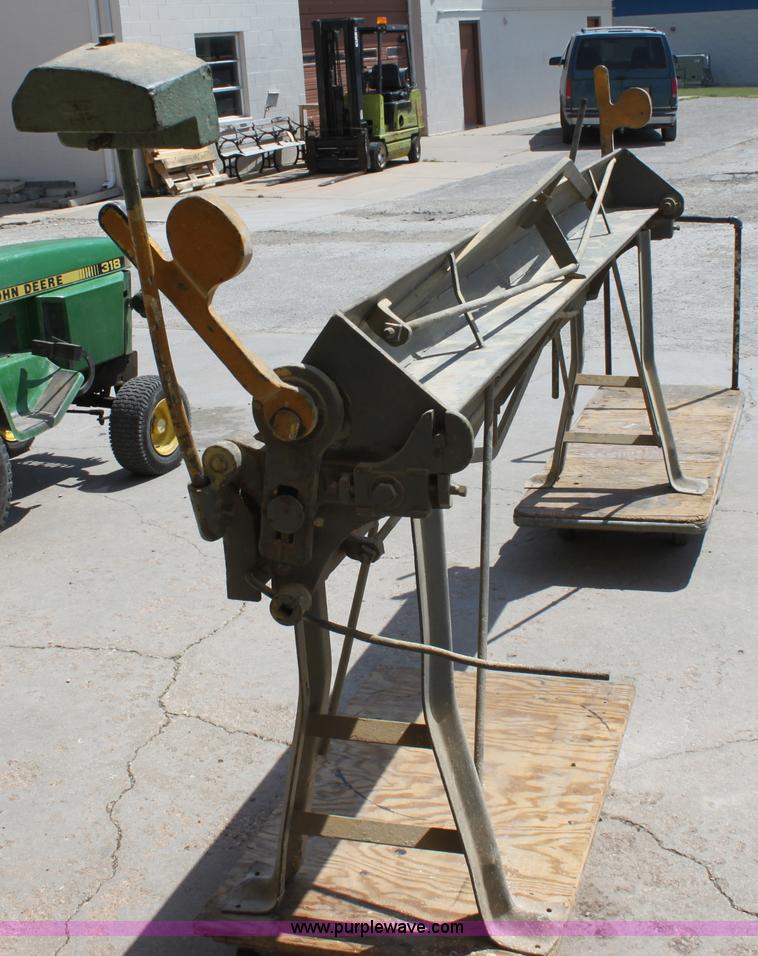 image for item D5058 Dreis & Frump 818 8' metal brake