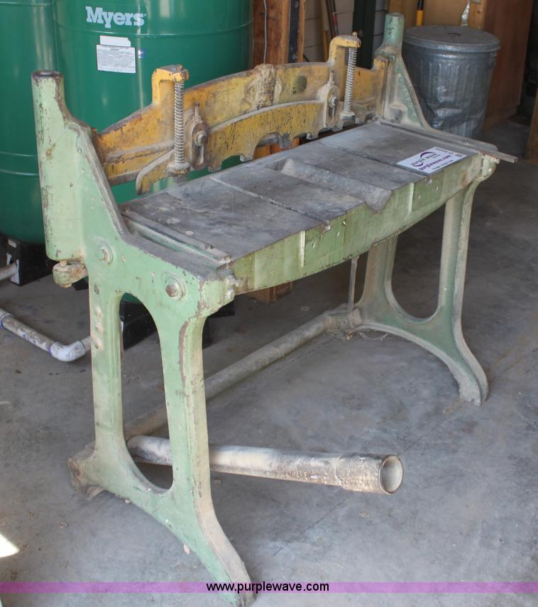 image for item D5059 Peck stove and Wilcox 18 gauge metal shear