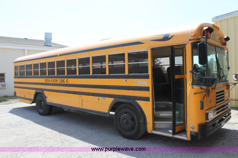 image for item D5063 1992 Blue Bird TC2000 school bus