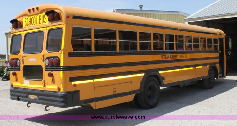 image for item D5063 1992 Blue Bird TC2000 school bus