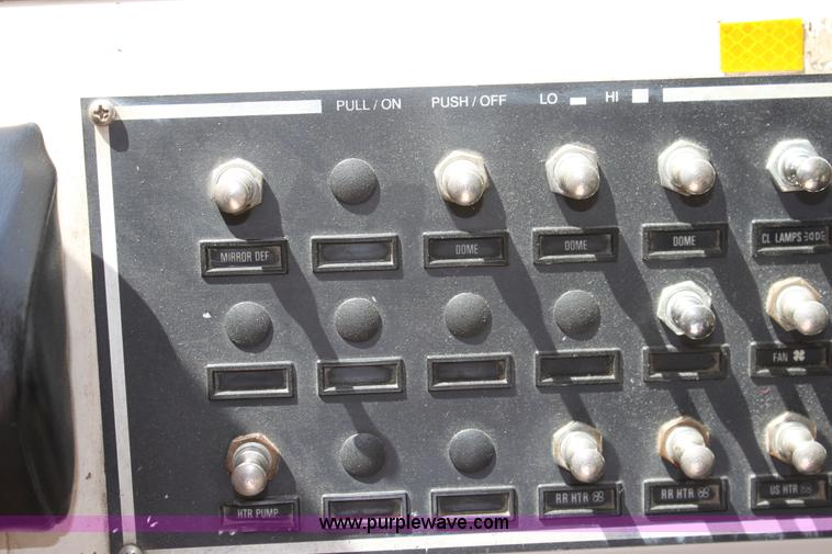 image for item D5063 1992 Blue Bird TC2000 school bus