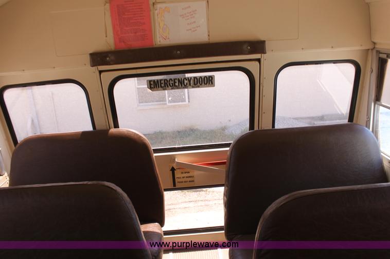 image for item D5063 1992 Blue Bird TC2000 school bus