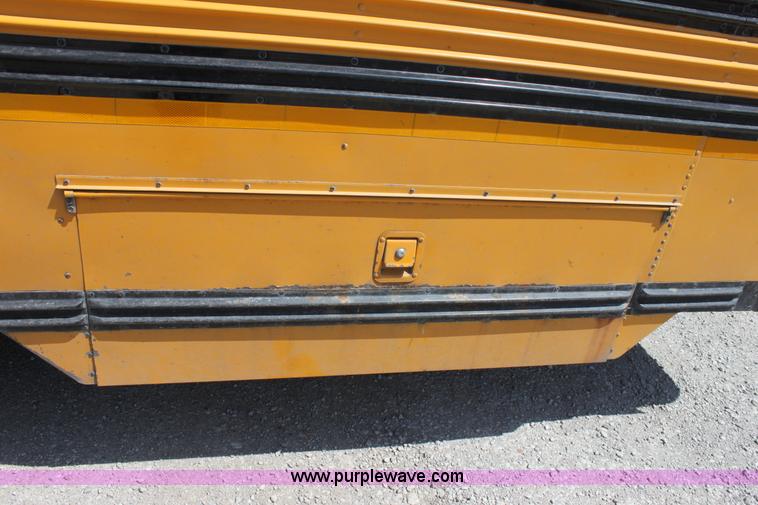 image for item D5063 1992 Blue Bird TC2000 school bus