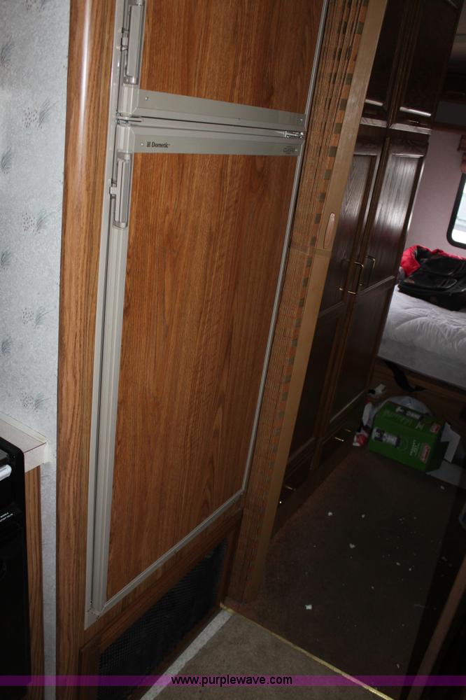 image for item D7535 1992 Fleetwood Bounder RV camper