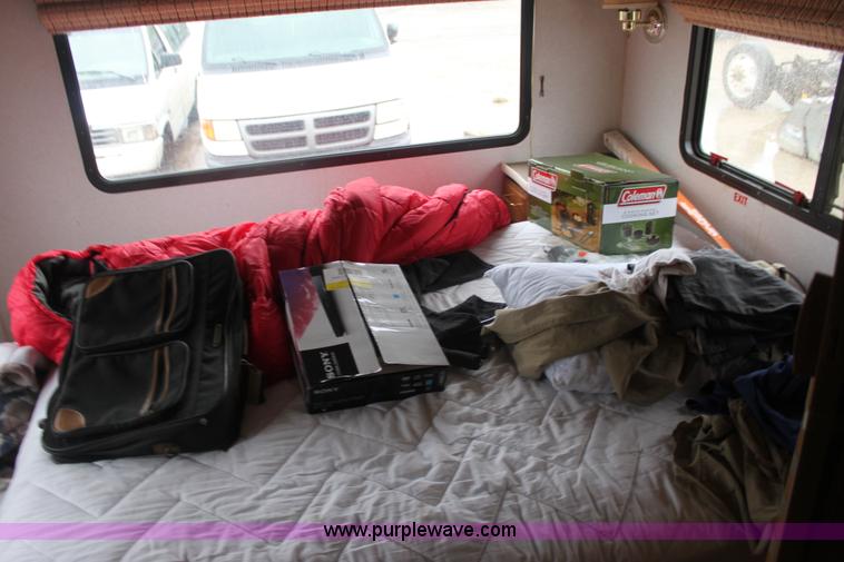 image for item D7535 1992 Fleetwood Bounder RV camper