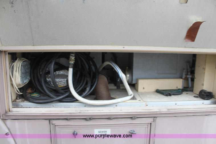 image for item D7535 1992 Fleetwood Bounder RV camper