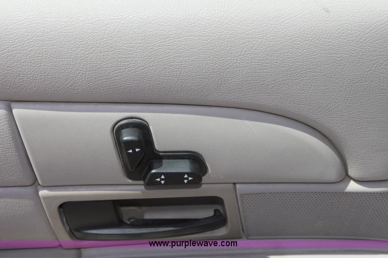 image for item D7810 2007 Ford Crown Victoria Police Interceptor