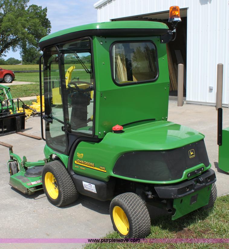 image for item D7967 John Deere 1445 mower