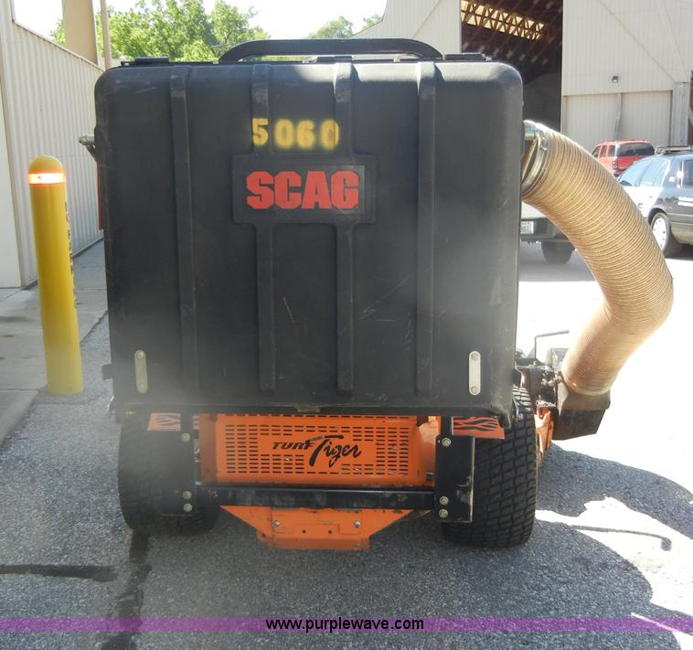 image for item K9215 2007 Scag Turf Tiger ZTR mower