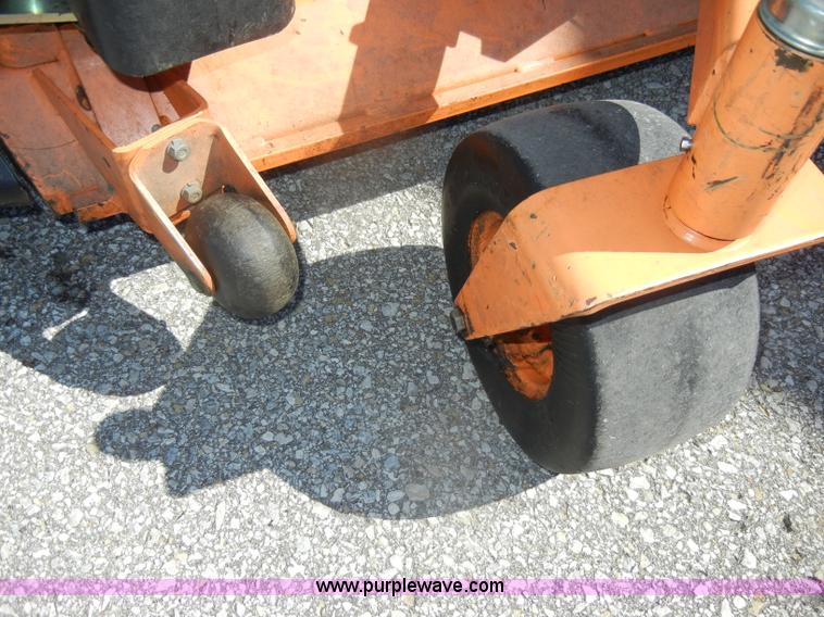 image for item K9215 2007 Scag Turf Tiger ZTR mower