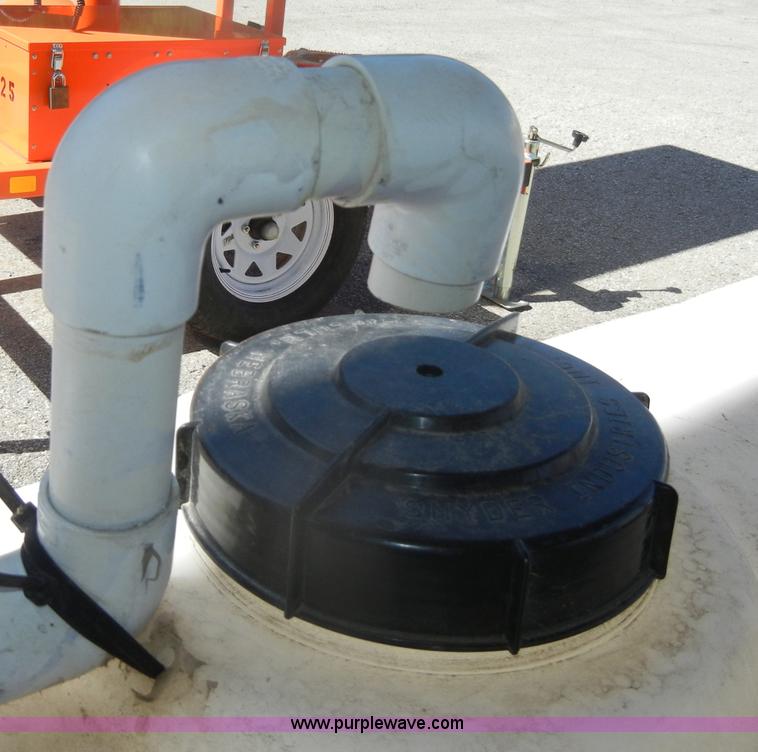 image for item K9216 200 gallon chemical spray tank on skid