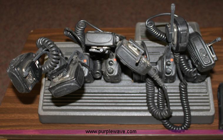 image for item L9725 (16) Motorola HT1250 2-way radios