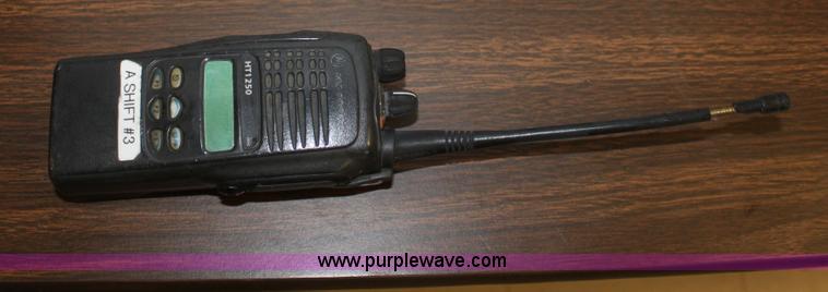 image for item L9725 (16) Motorola HT1250 2-way radios