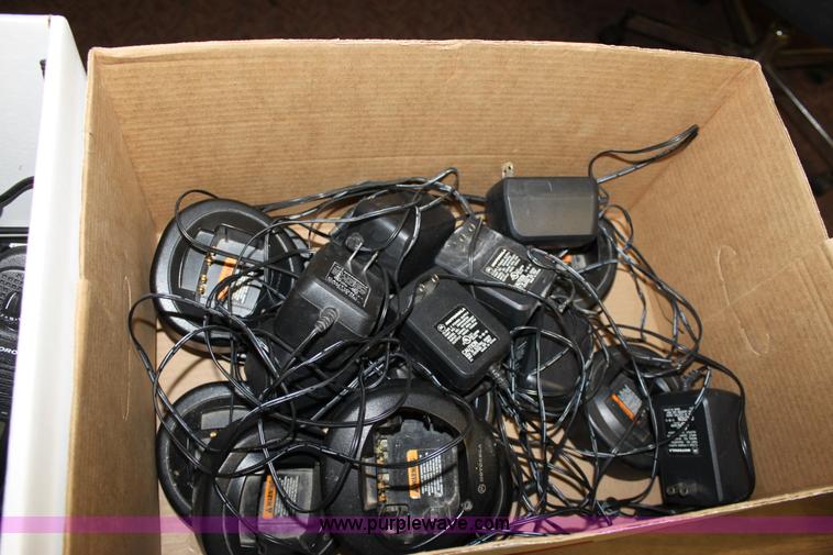 image for item L9725 (16) Motorola HT1250 2-way radios