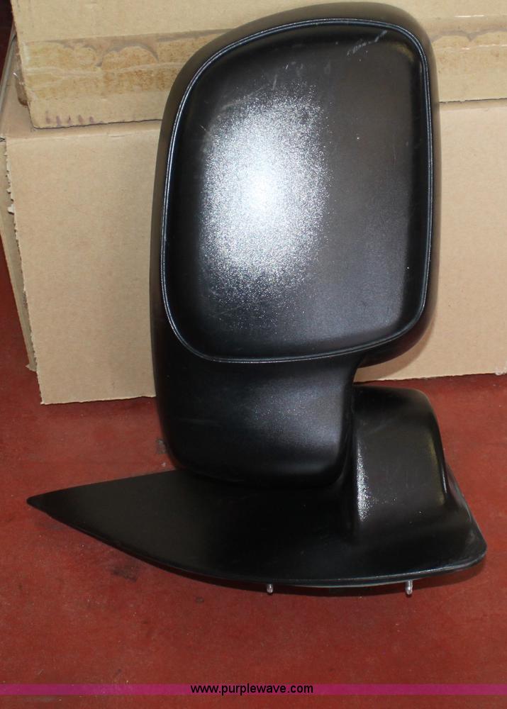image for item L9726 (4) Ford F250 or F350 side mirrors