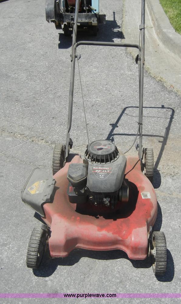 image for item M9522 MTD 22" push mower