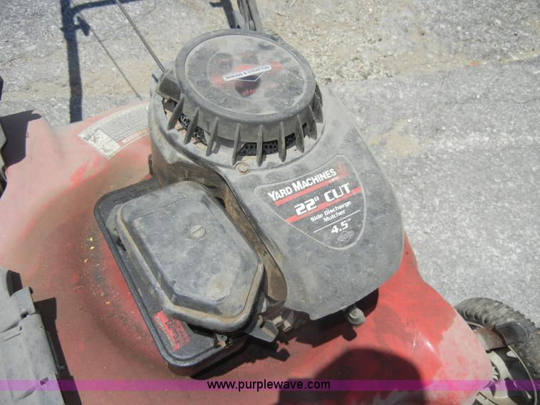 image for item M9522 MTD 22" push mower