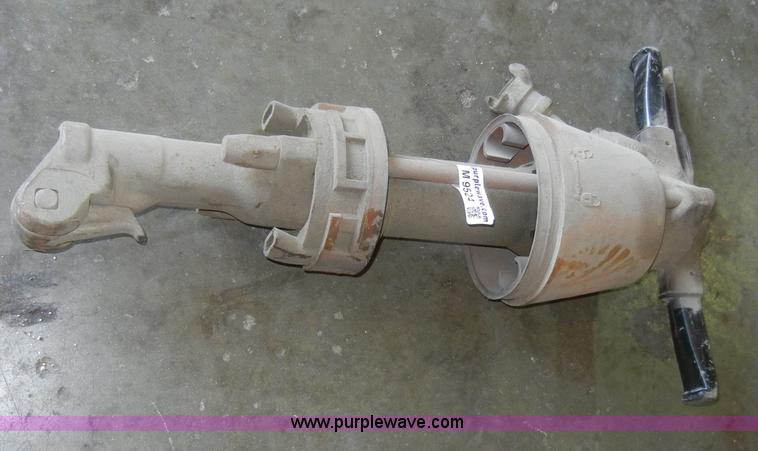 image for item M9524 Pneumatic jack hammer