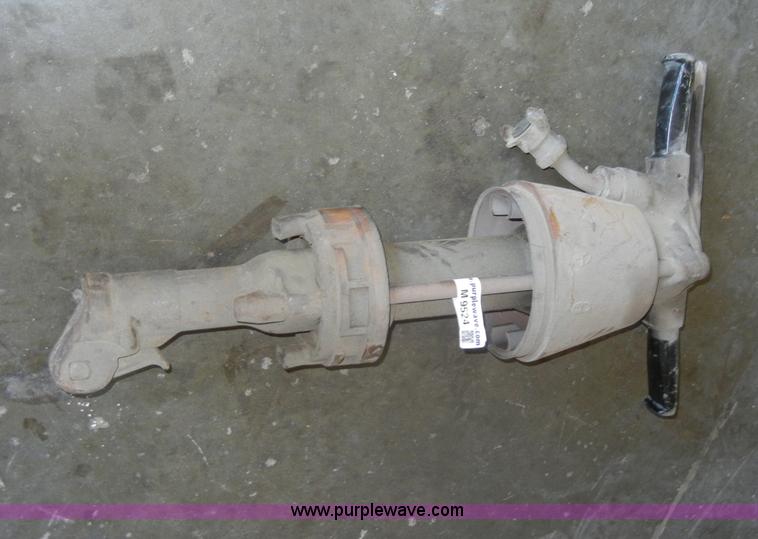 image for item M9524 Pneumatic jack hammer