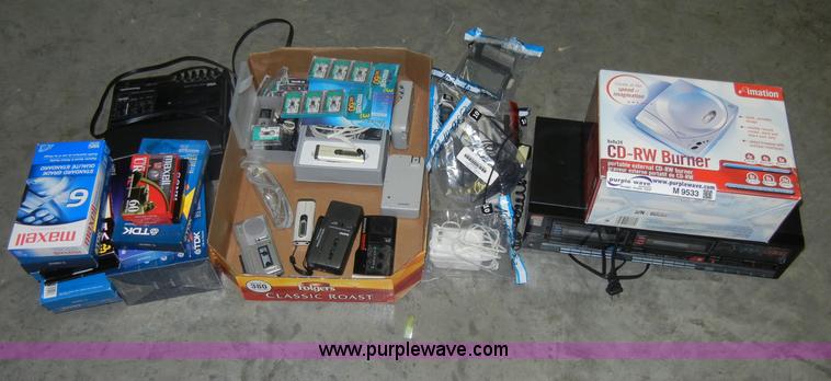 image for item M9533 Assorted items