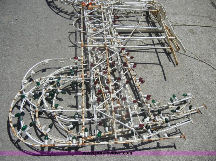 image for item M9534 (7) light up Christmas candles