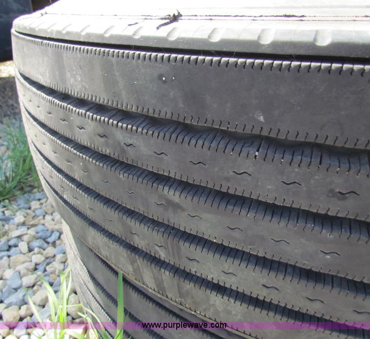image for item N9061 (2) steer tires