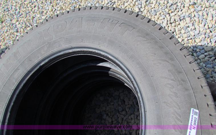 image for item N9062 (4) drive tires
