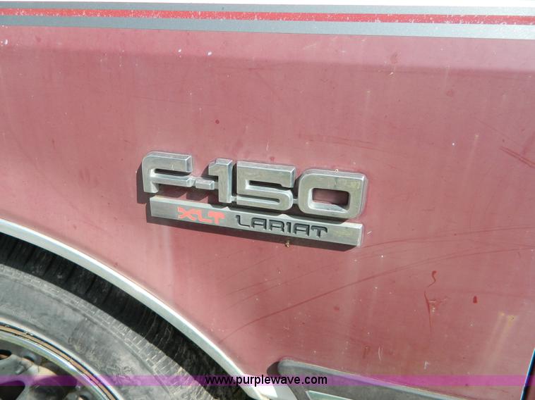 image for item T9771 1988 Ford F150 XLT Lariat pickup truck