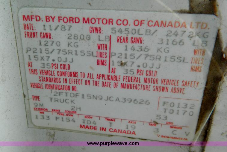 image for item T9771 1988 Ford F150 XLT Lariat pickup truck