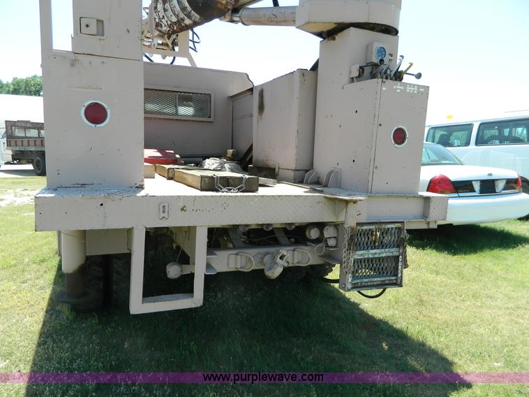 image for item T9854 1972 GMC utility service truck