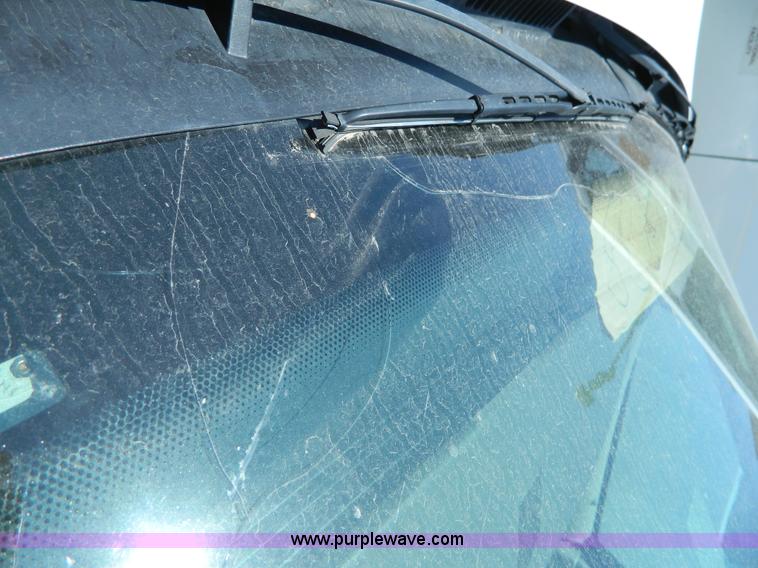 image for item T9855 2001 Ford Crown Victoria