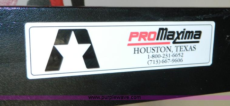 image for item T9863 Squat rack exercise machine