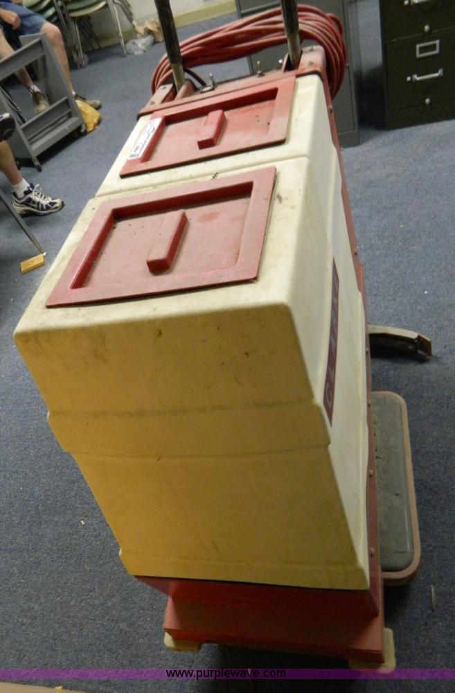 image for item T9864 Clarke TB 20EL floor scrubber