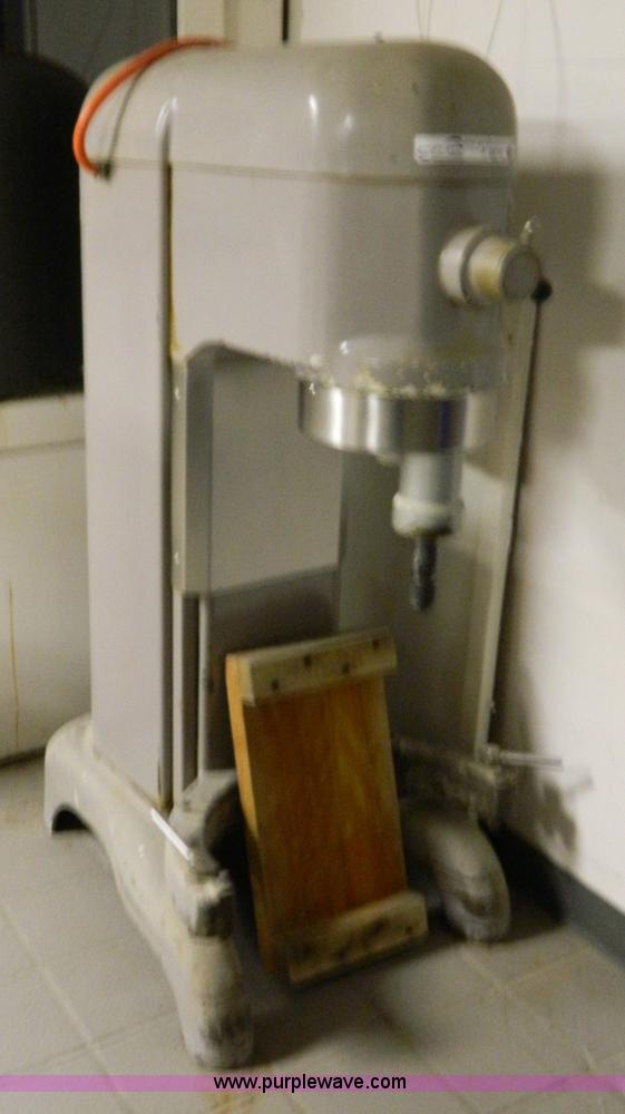 image for item T9876 Hobart HH600 commercial mixer